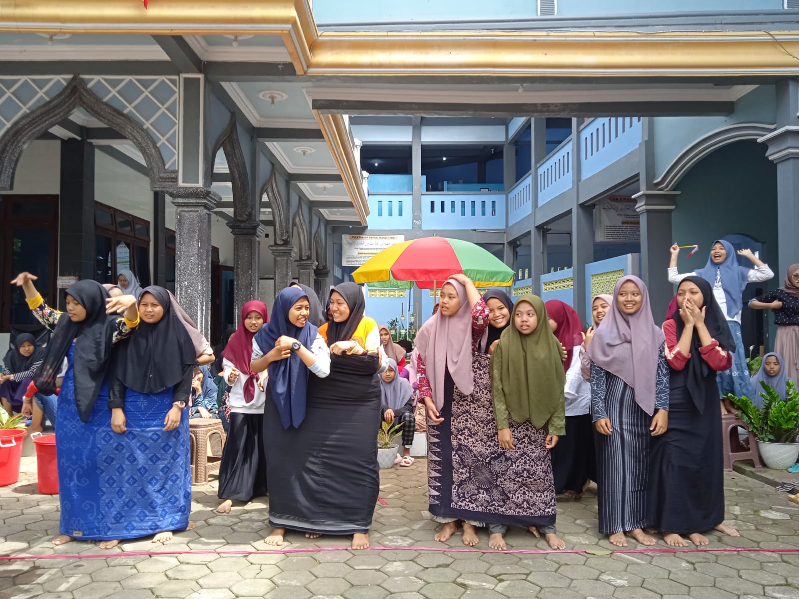 LENGGAK LENGGOK ANGGUNNYA KEMERDEKAAN