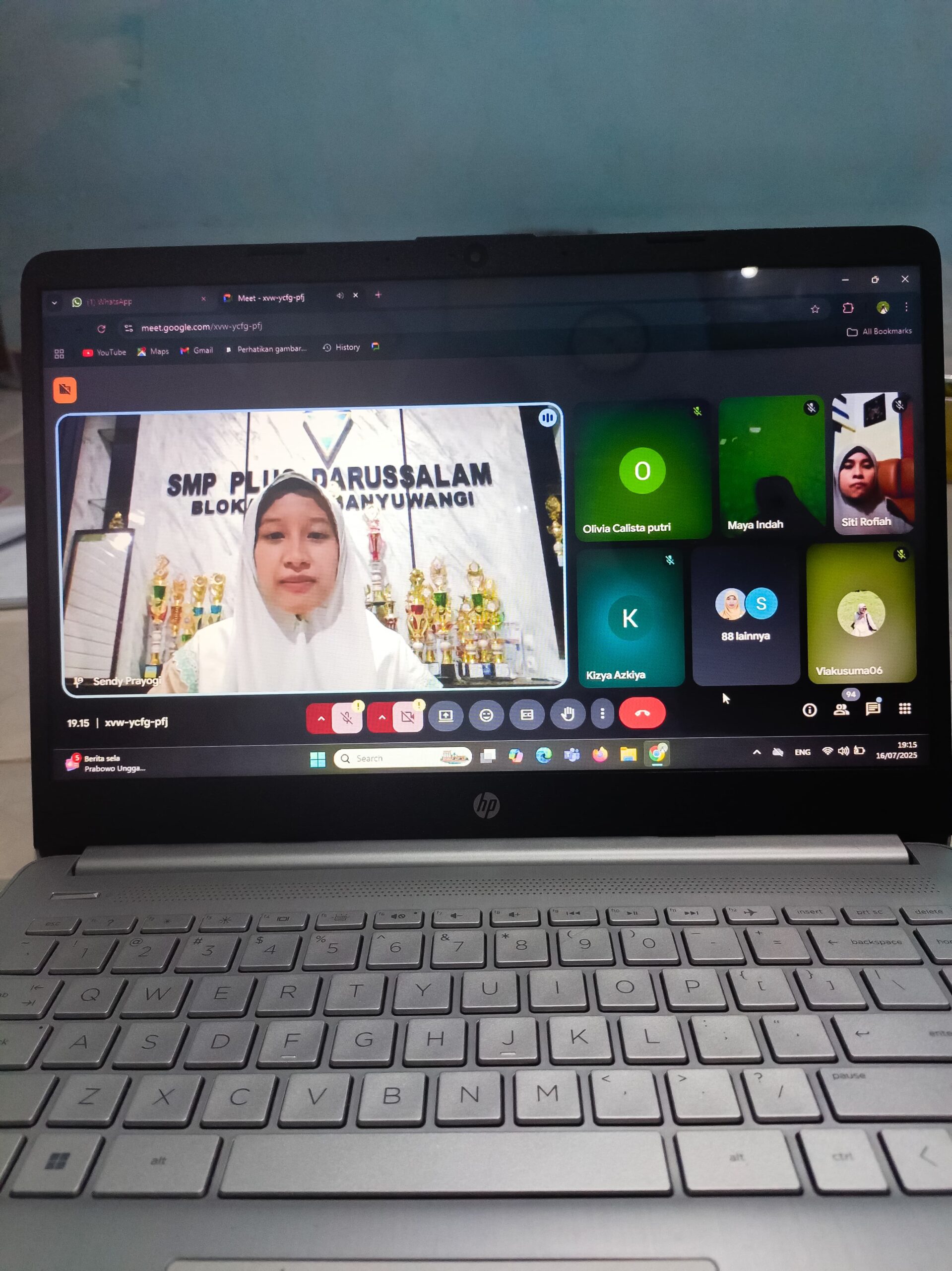 Zoom-In Bersama Al Aziziyah: Sapa Hangat Wali Santri dengan Sosialisasi, Sinergi, dan Silaturahmi