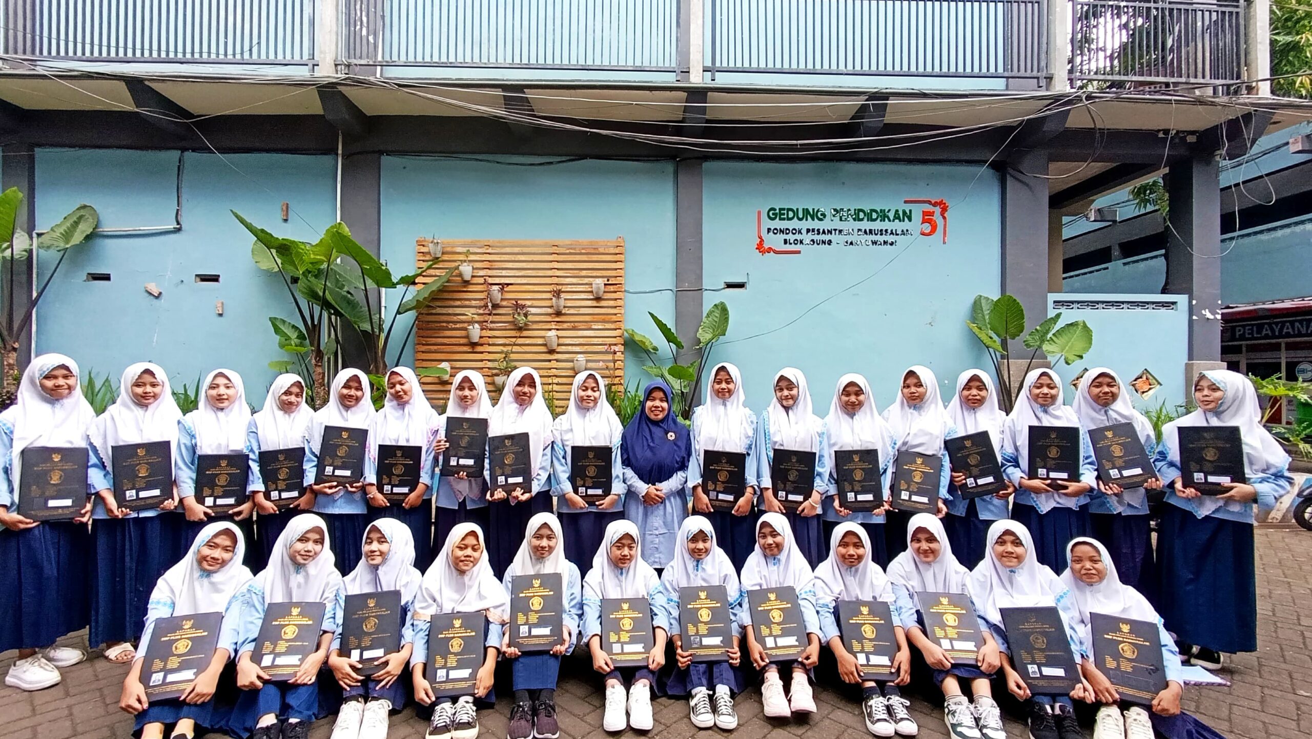 “Jam Wali Kelas” dan Sinergi Pembinaan: Wadah Nyata Kepedulian di SMP Plus Darussalam