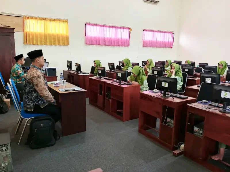 SMP Plus Darussalam Laksanakan ANBK 2025 dengan Lancar