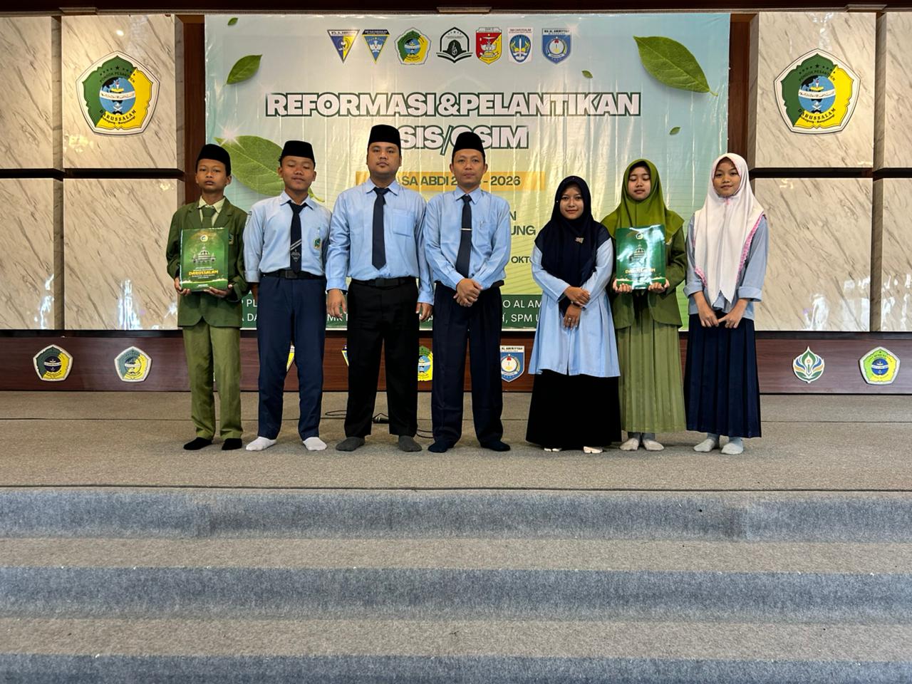 Reformasi dan Pelantikan OSIS SMP Plus Darussalam Tahun 2025/2026: Wujud Regenerasi Kepemimpinan Siswa